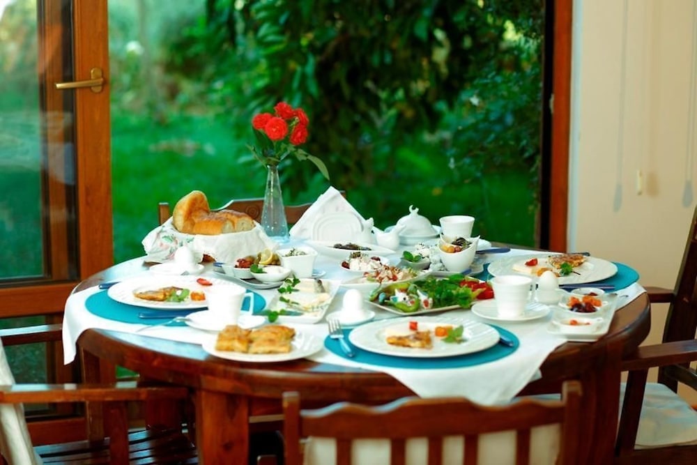 Gunebakan Taliani Otel 28/41