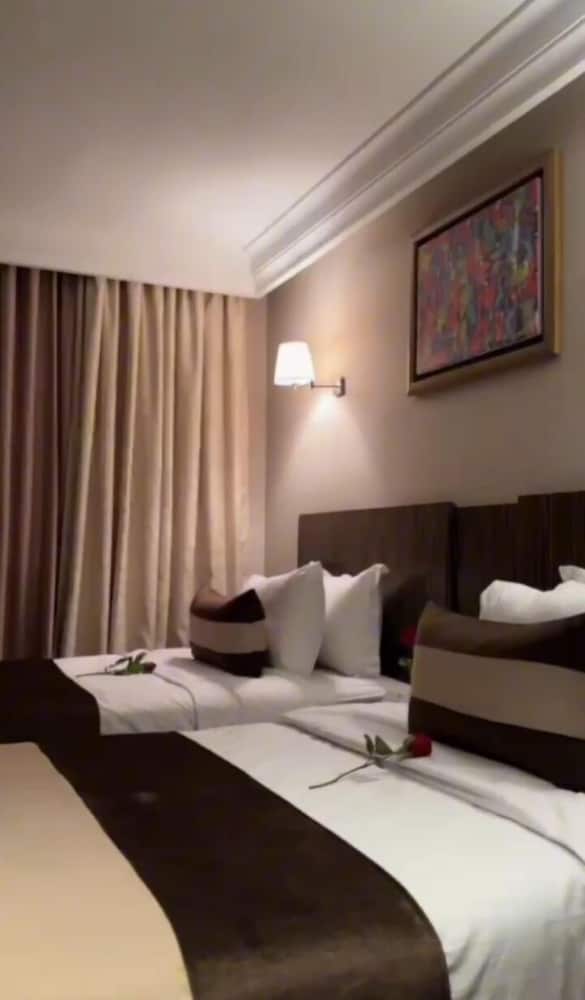 Hotel Sabah 13/42