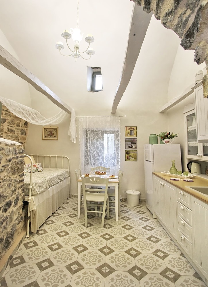 Mesta Mastic 29/35