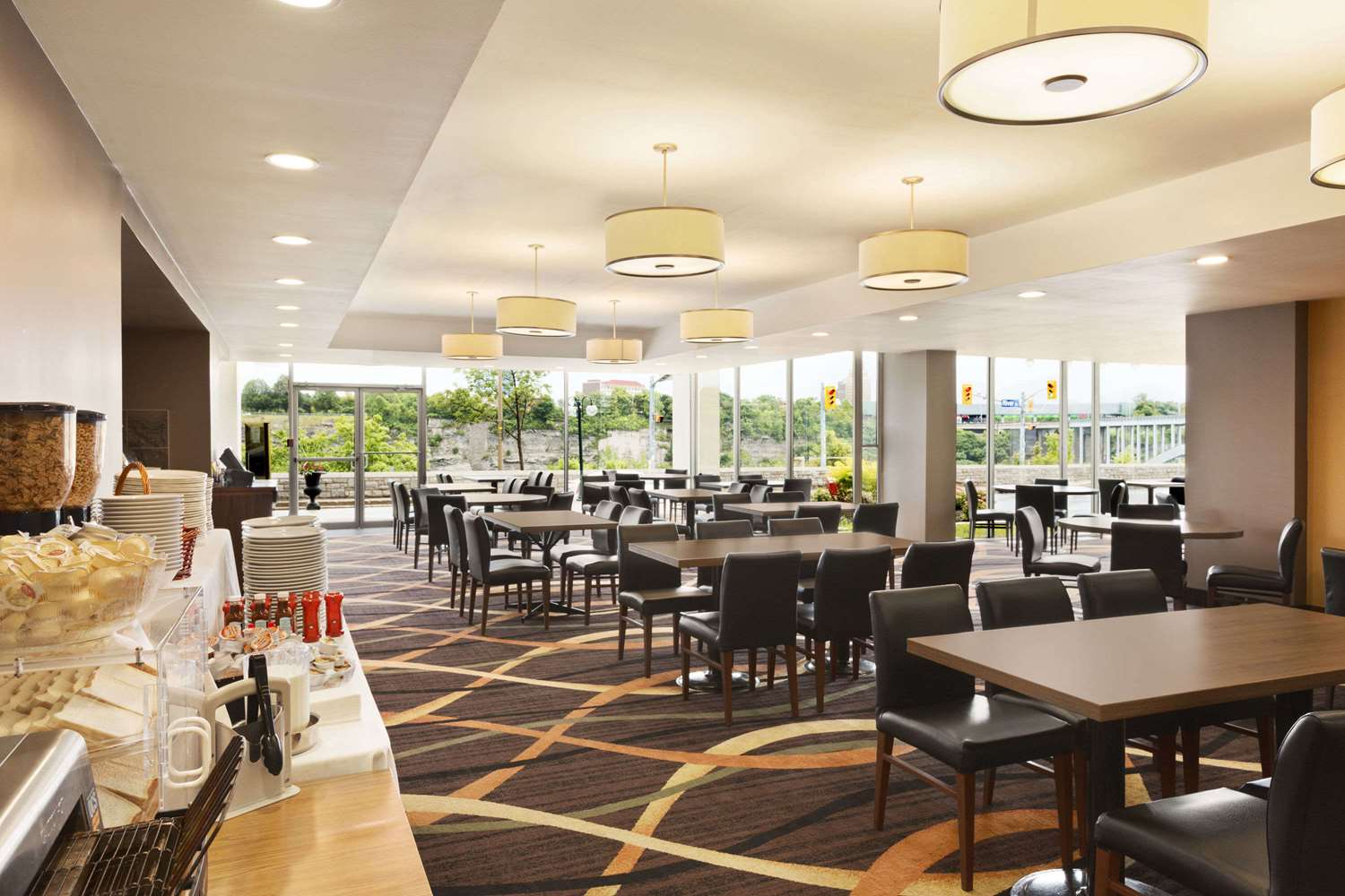 Travelodge by Wyndham Niagara Falls Fallsview 11/15