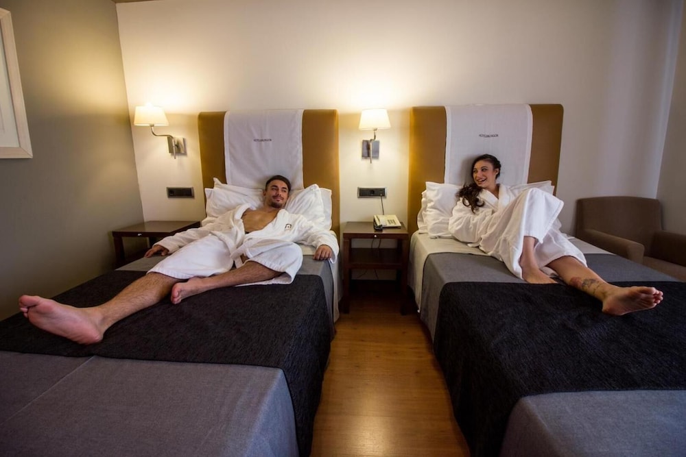 HOTEL & SPA BALFAGON 43/69