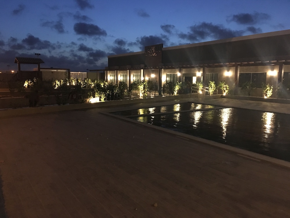 Tropical Mar Hotel 1/21