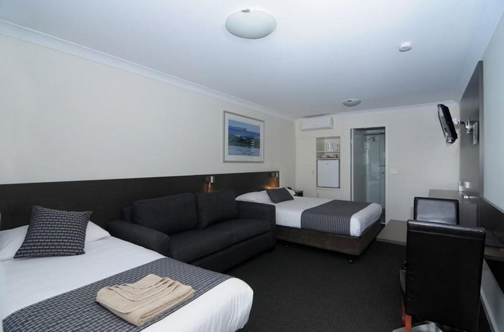 JERVIS BAY MOTEL 50/71