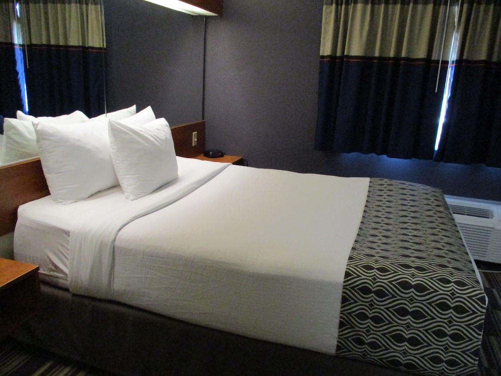 Microtel Inn Suites By Wyndham Inver Grove Heights Minneap 12/50