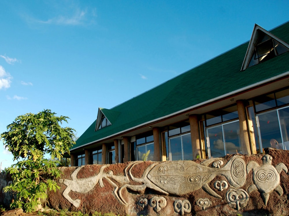 Tupa Hotel 3/50