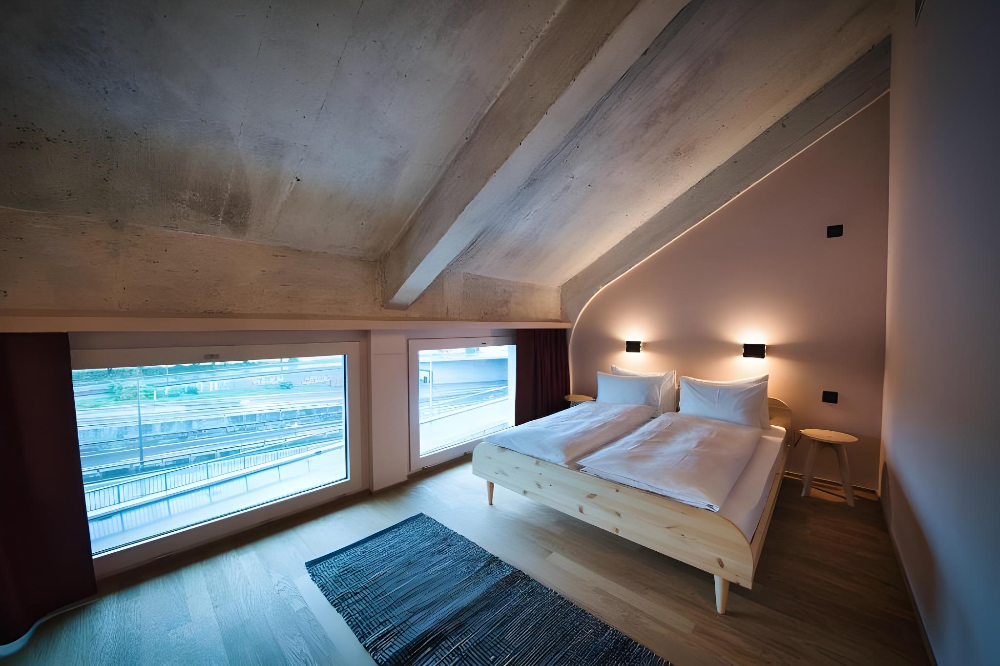 Silo Design and Boutique Hostel 10/28
