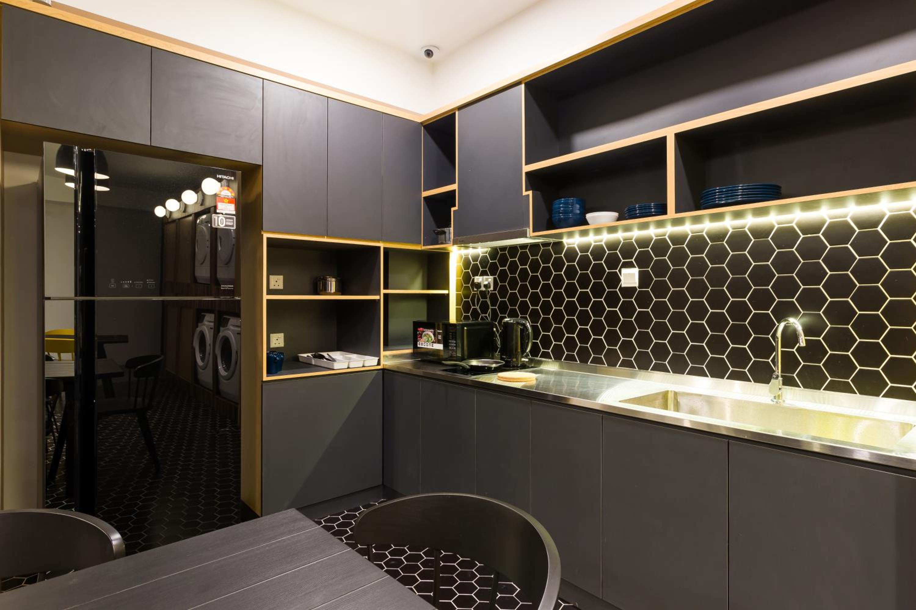 Upstairs Downstairs Coliving Kampung Pandan 4/17