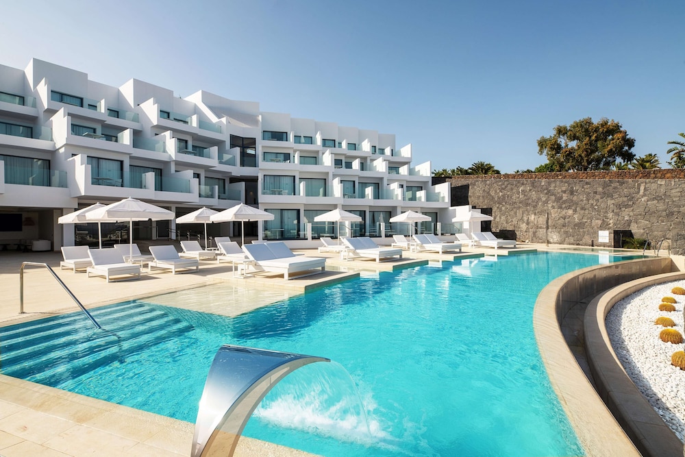Royal Marina Suites Boutique Hotel 6/50
