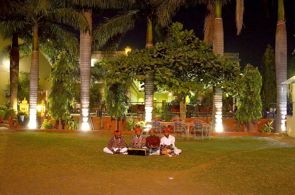 RAJ PALACE 41/50