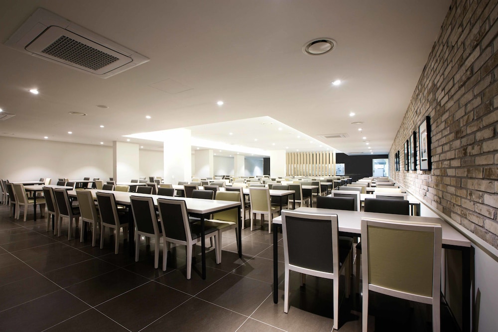 Hanwha Resorts Yongin Besancon 36/44