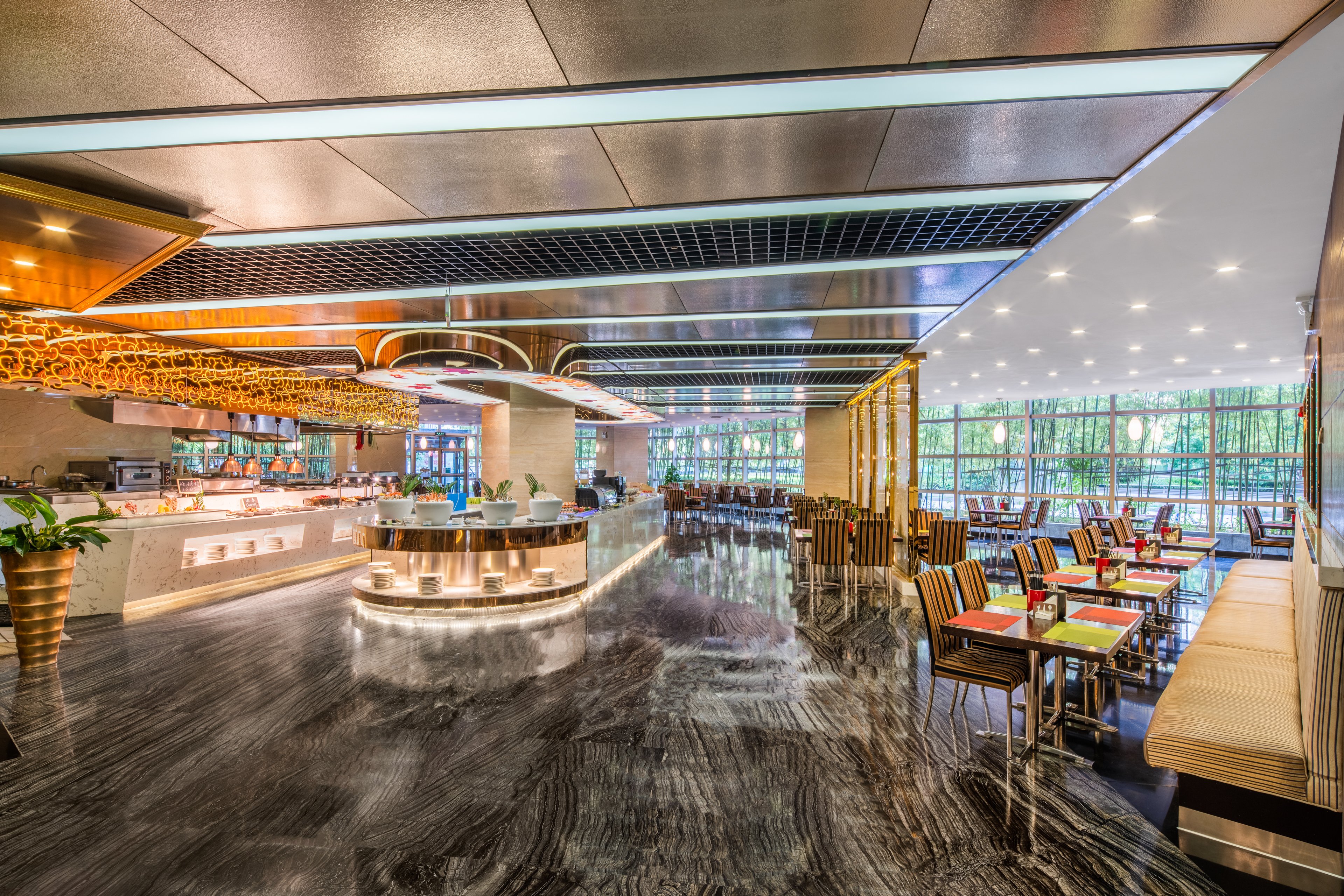 HOLIDAY INN XIAN GREENLAND CENTURY CITY 6/50
