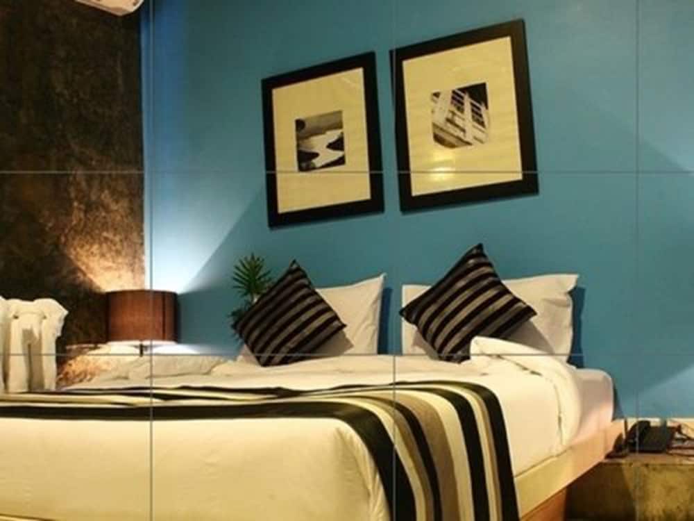 The B Ranong Trend Hotel 27/70