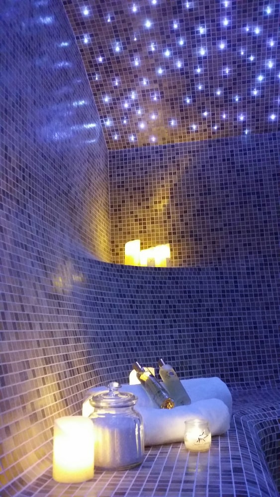 Snow Lodge Boutique Hotel 39/70