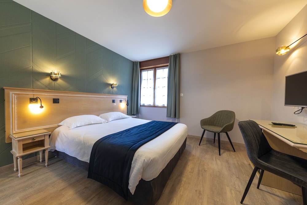 HOTEL L'ESCALE 11/50