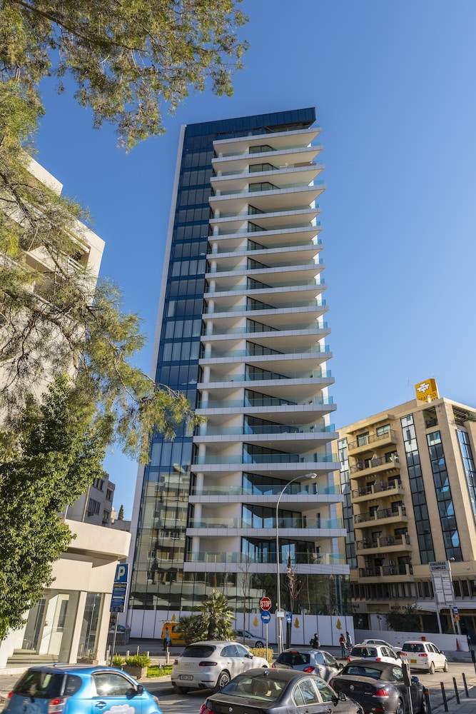Central Park Residence 2/50