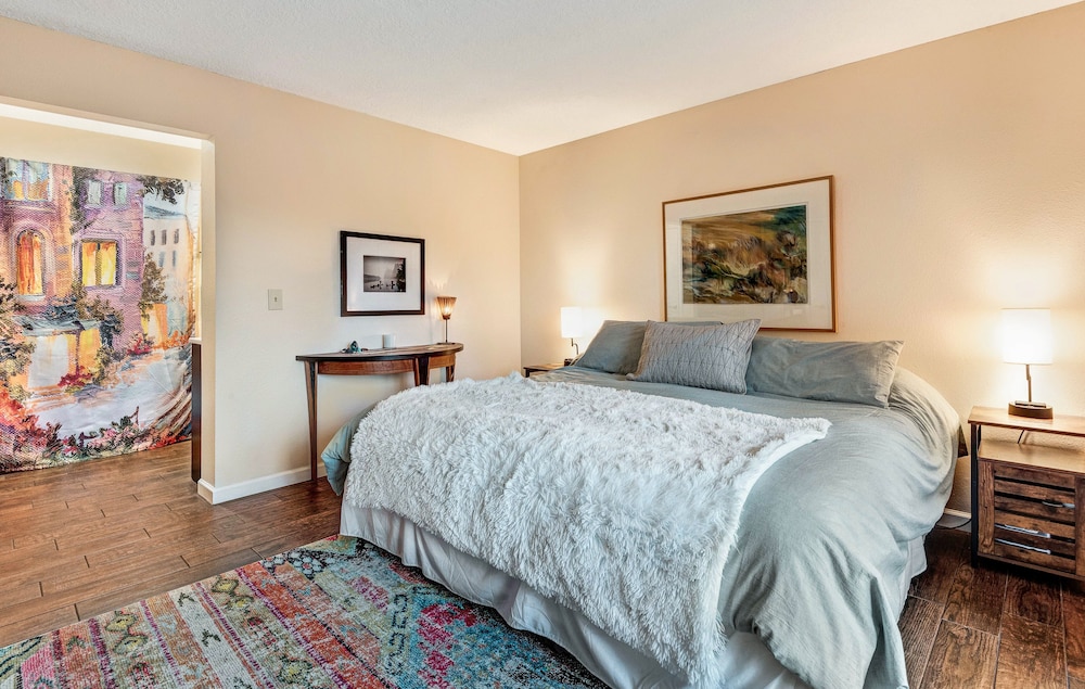 Bend Riverside Inn &amp; Suites 20/51
