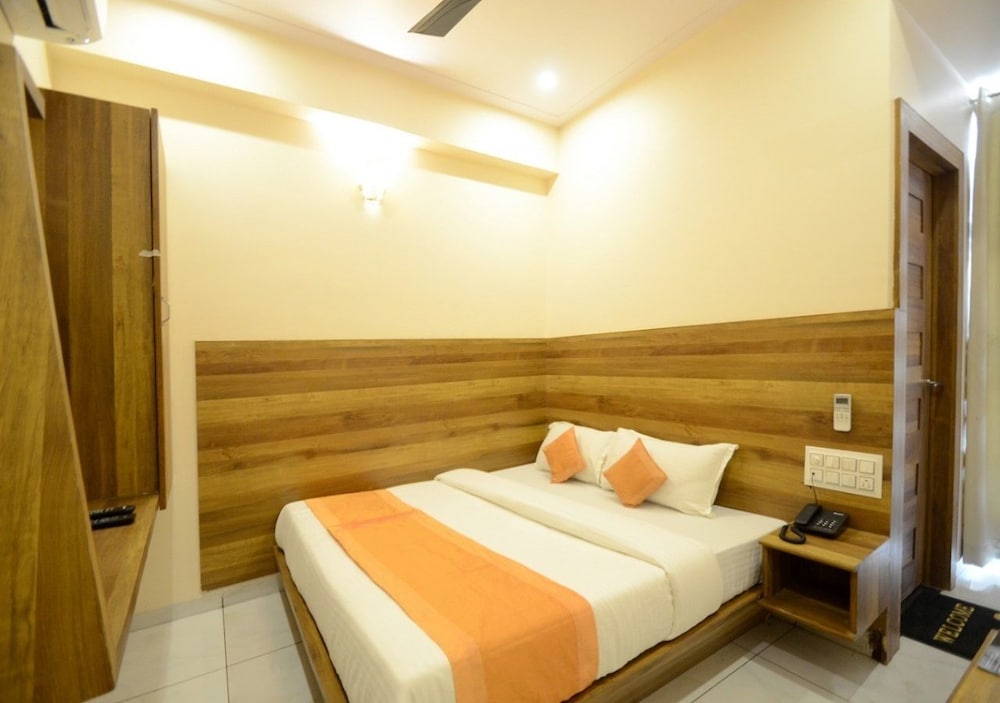 Hotel Metro Inn 15/27