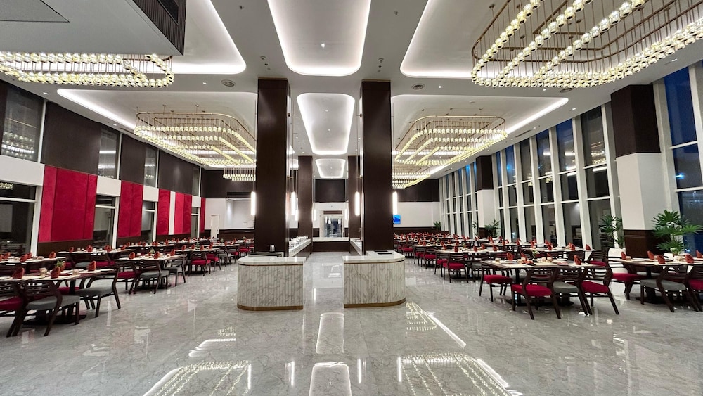 Ramada by Wyndham Ahmedabad Narendra Modi Stadium Motera 44/49