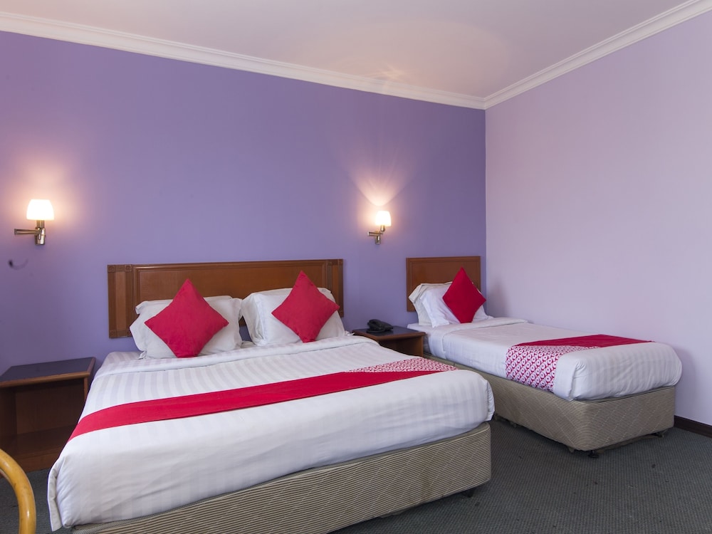 OYO 473 Comfort Hotel 2 32/55