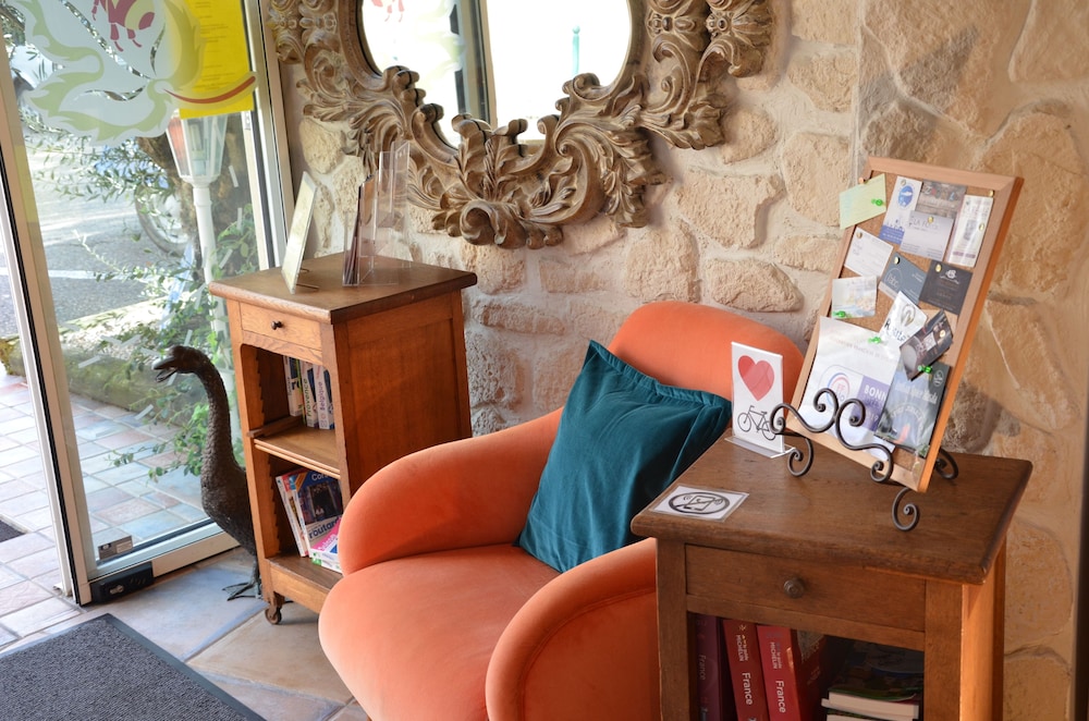 Hotel A La Villa Boucicaut 58/74