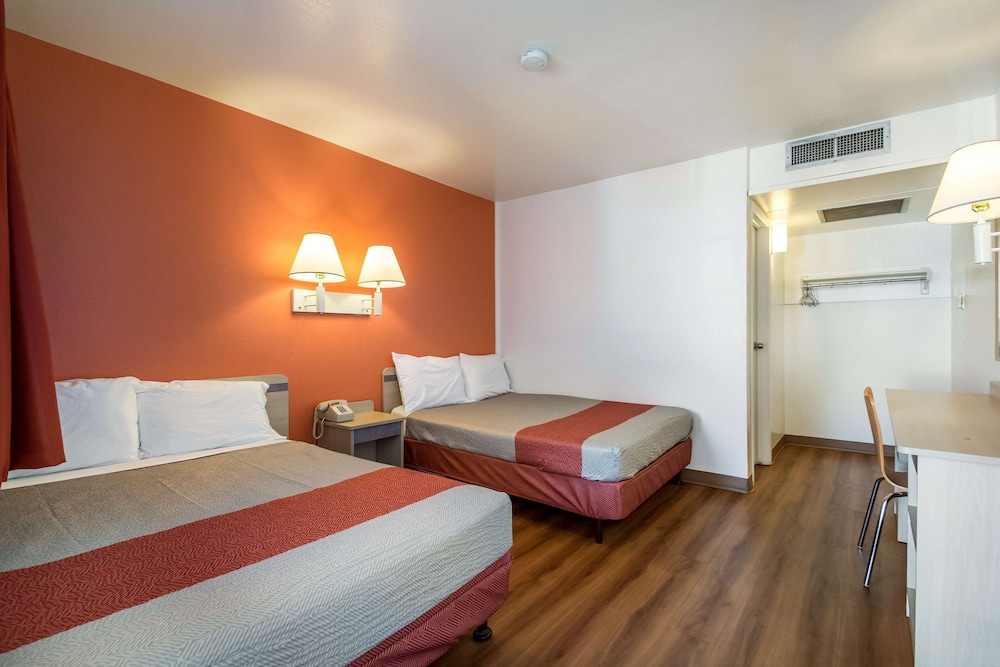 Motel6 Wendover, UT 23/45