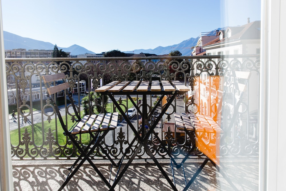 Hotel Du Lac Locarno 8/57