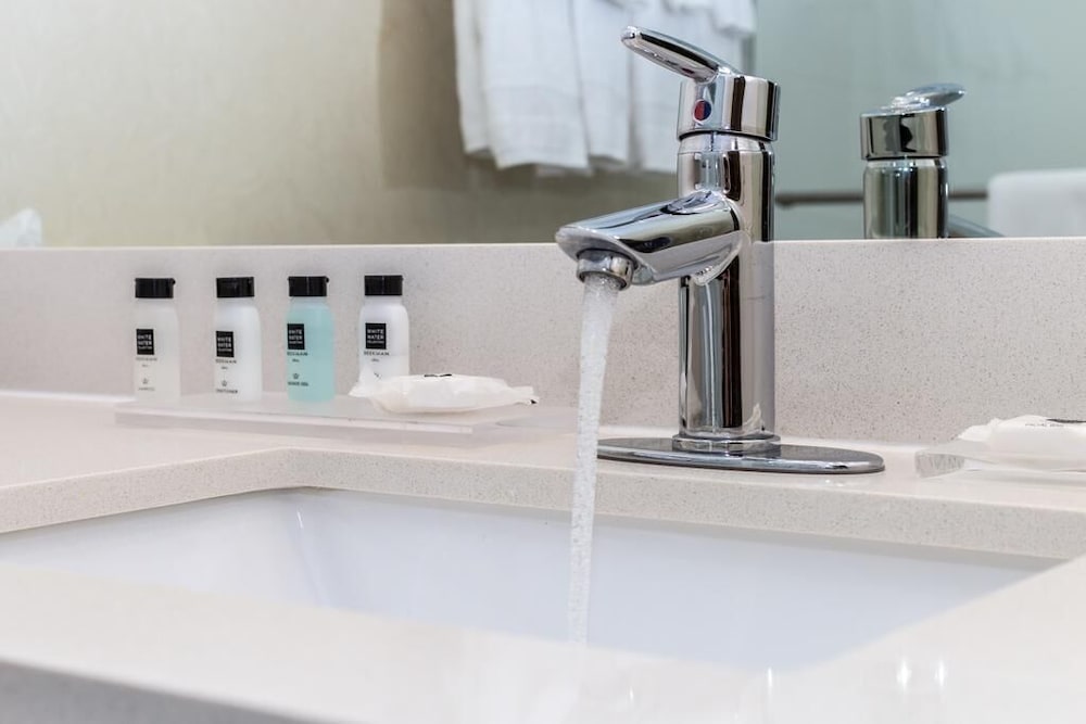 Country Inn & Suites by Radisson, Erlanger - Cincinnati South 10/26