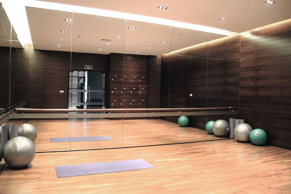 Wyndham Garden Yuhuan Downtown 43/65