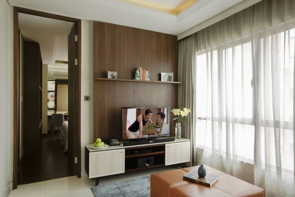ASCOTT WATERPLACE SURABAYA 46/74