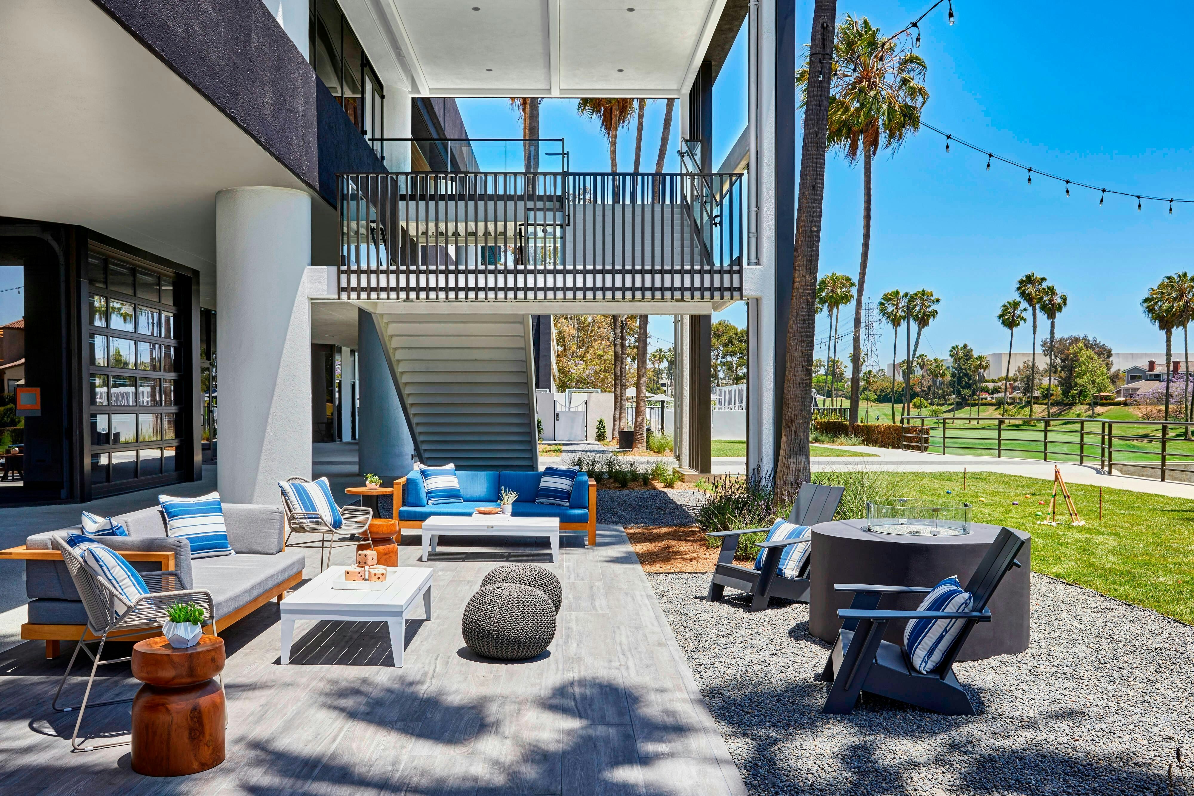Westdrift Manhattan Beach, Autograph Collection 41/43