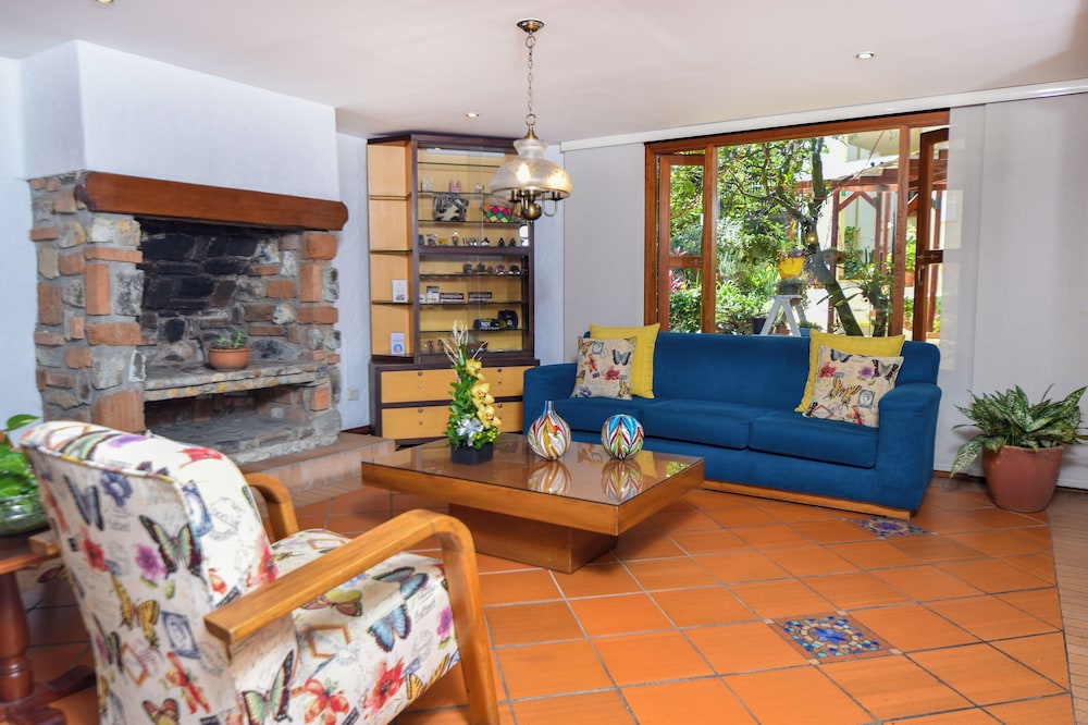 LA CAMPANA HOTEL BOUTIQUE 46/64