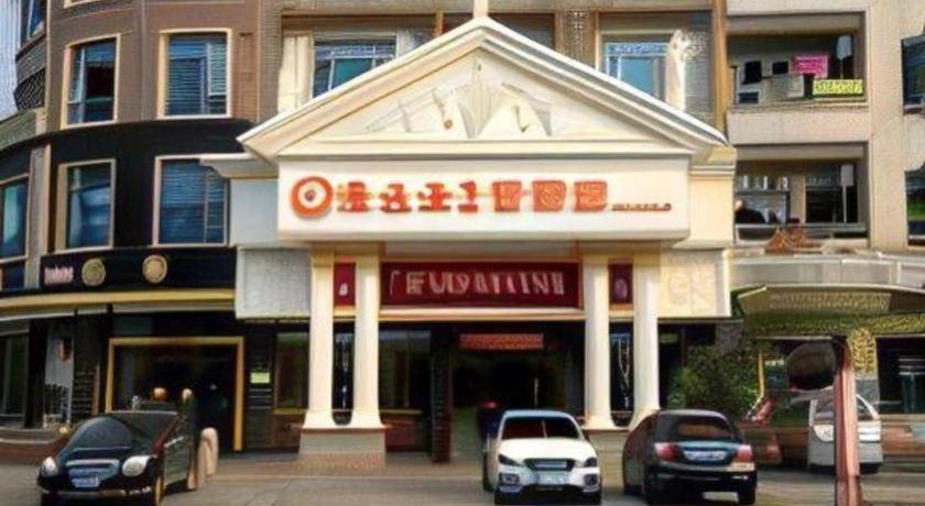 Vienna 3 Best Hotel (Dongguan Liaobu Shida Road) 53/55