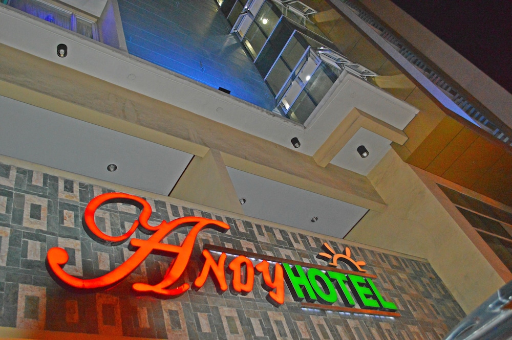 Andy Hotel 2/44