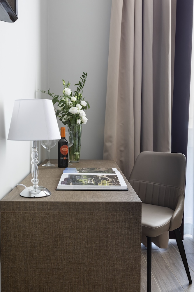Giubbonari Suites 12/19