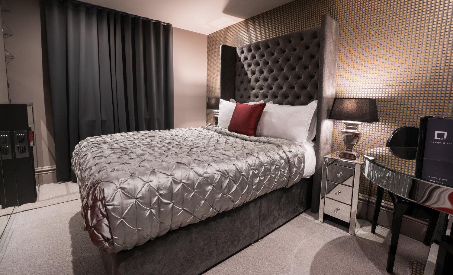 Room, Double Bed