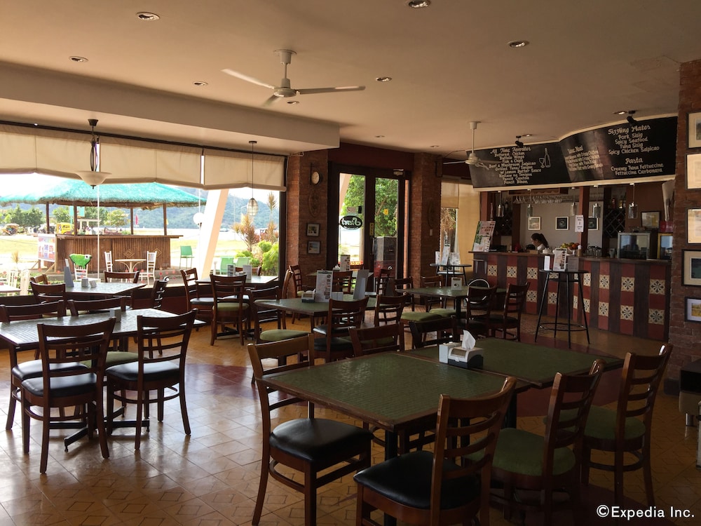 Coron Gateway Hotel Suites 32/50