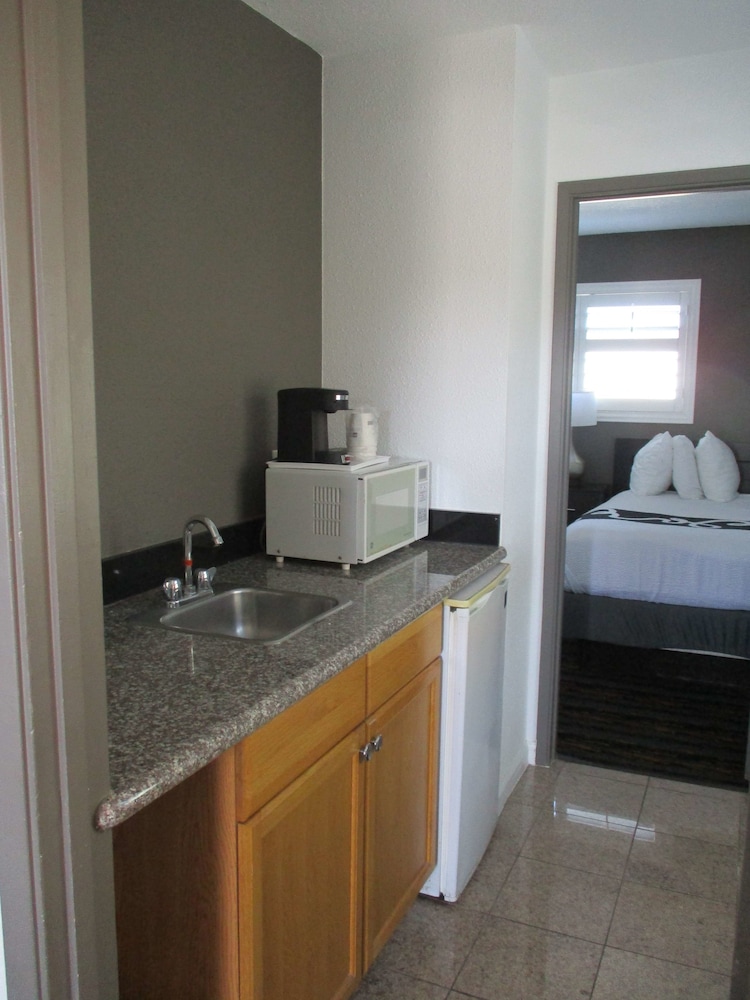 Surestay Hotel By Best Western Seaside Monterey 29/33