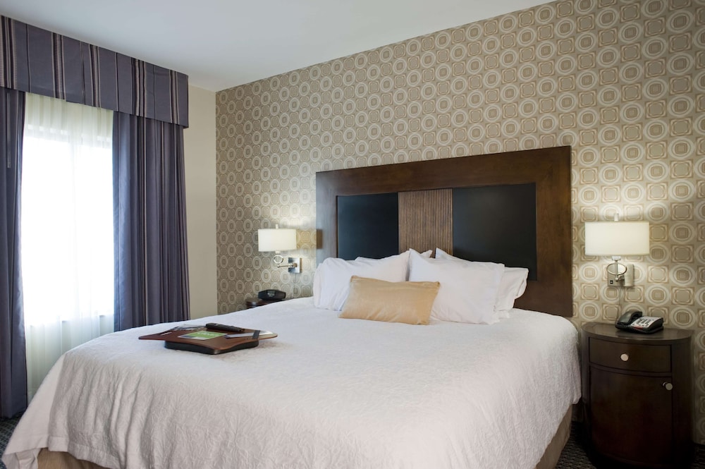 Hampton Inn and Suites Tupelo Barnes Crossing 14/50