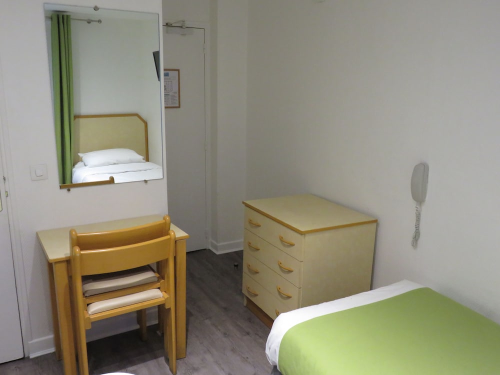 Marys Hotel Republique 23/60