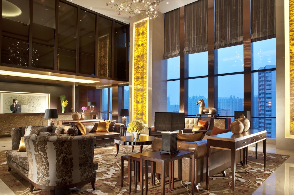 Oakwood Premier Guangzhou 44/61