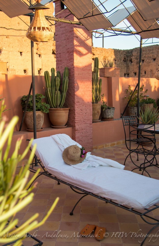 Riad Maison Arabo Andalouse 63/70