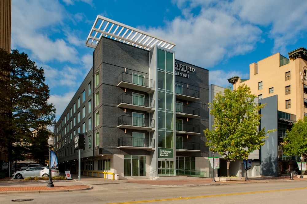 Fairfield Inn & Suites Fort Worth Downtown/Convention Center 4/47