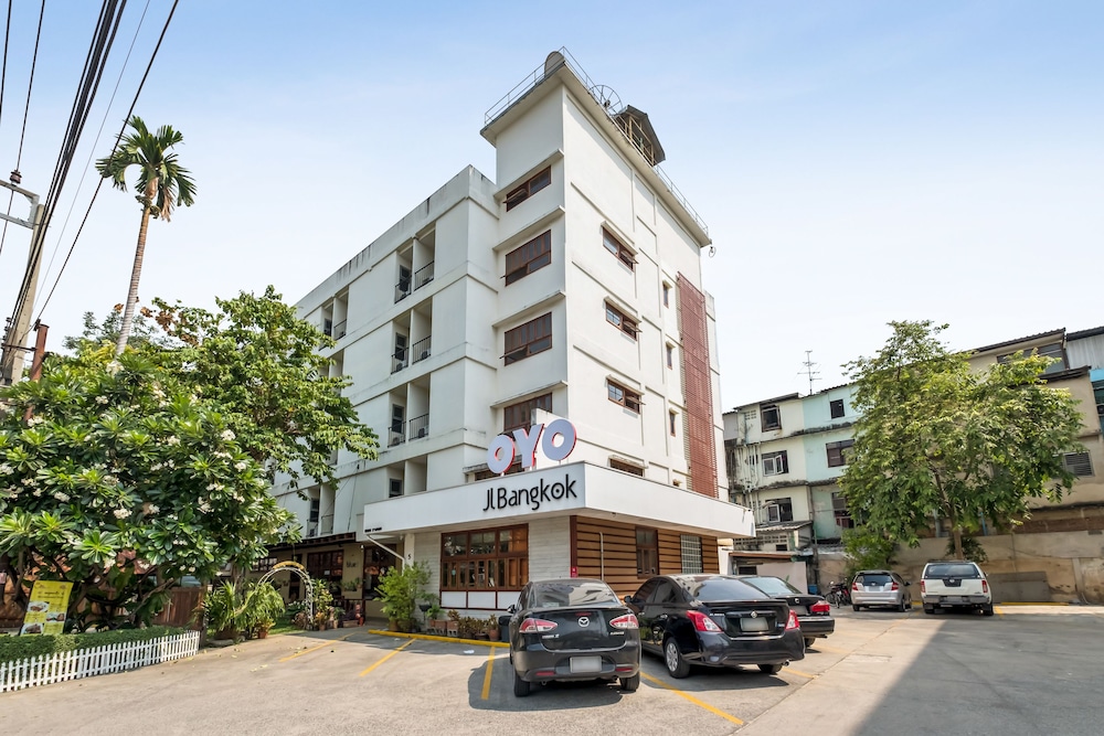 Jl Bangkok 44/49