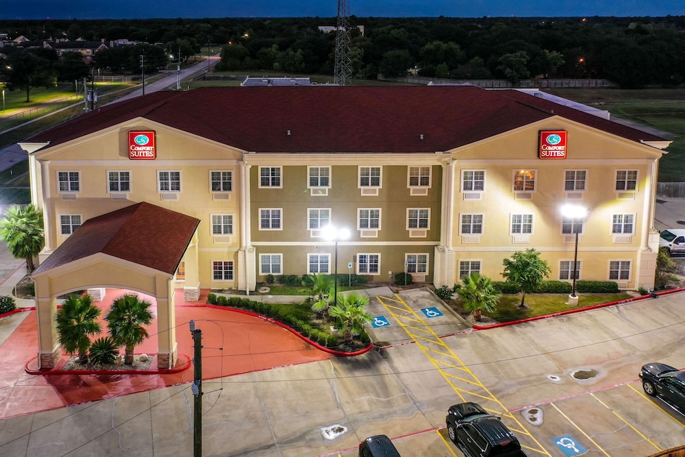 Comfort Suites Tomball Medical Center, TX 7/57