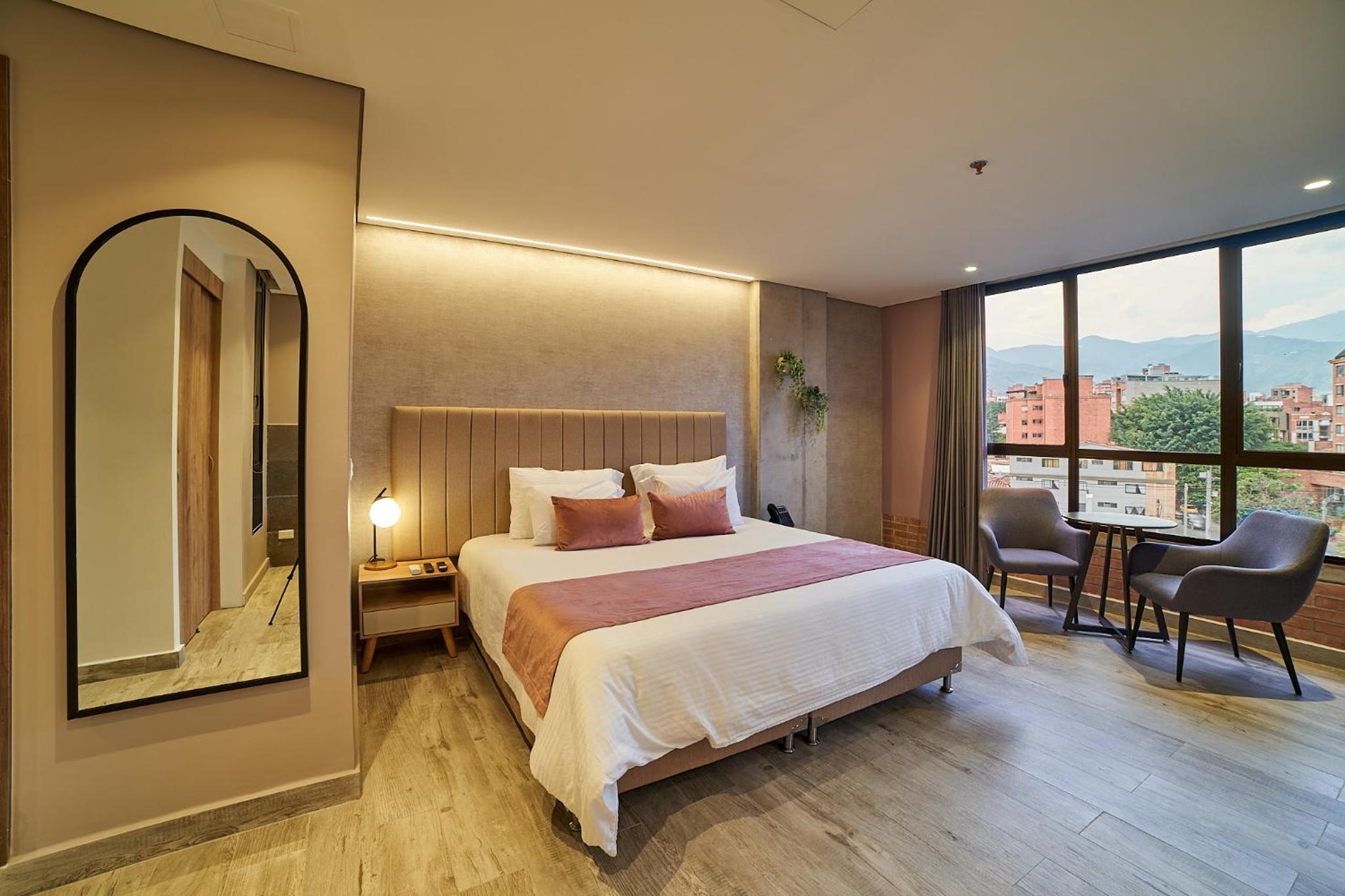 جناح بسرير كينج بجاكوزي، Eutopiq Hotel 3/10