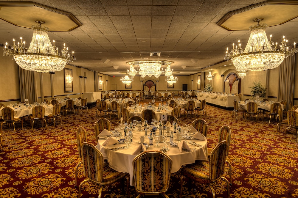 The Delavan Hotel And Spa 40/48