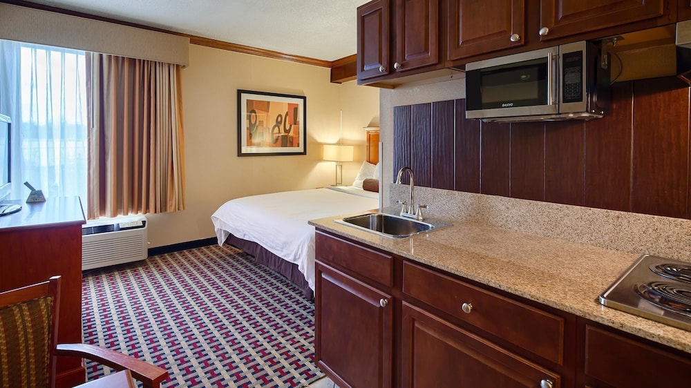 Best Western Fort Washington Inn 37/69