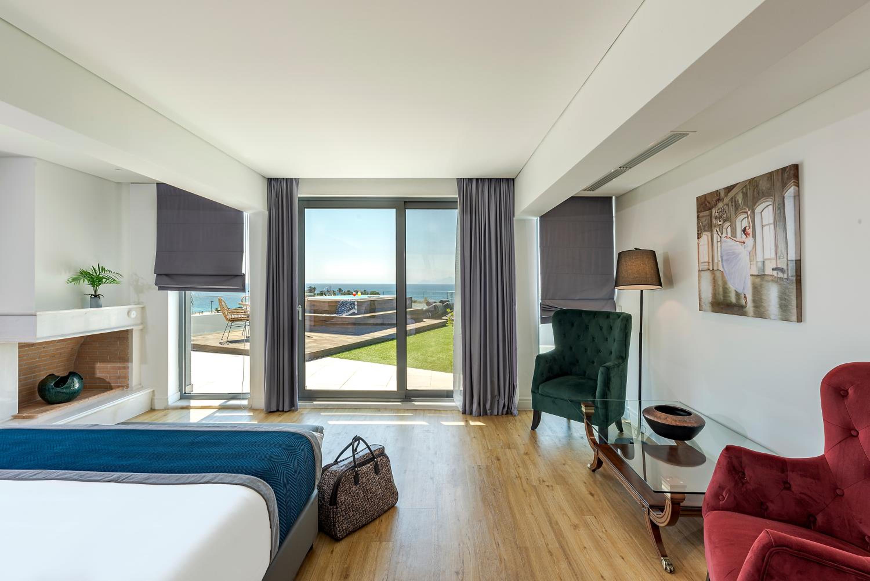 Penthouse Suite, Sea View, Hot Tub