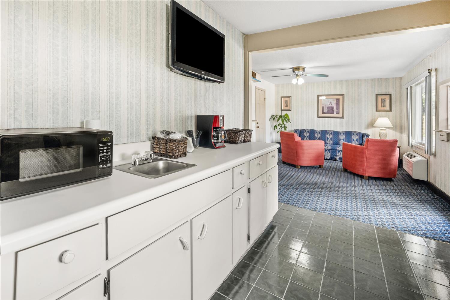 Americas Best Value Inn Roxboro 25/38