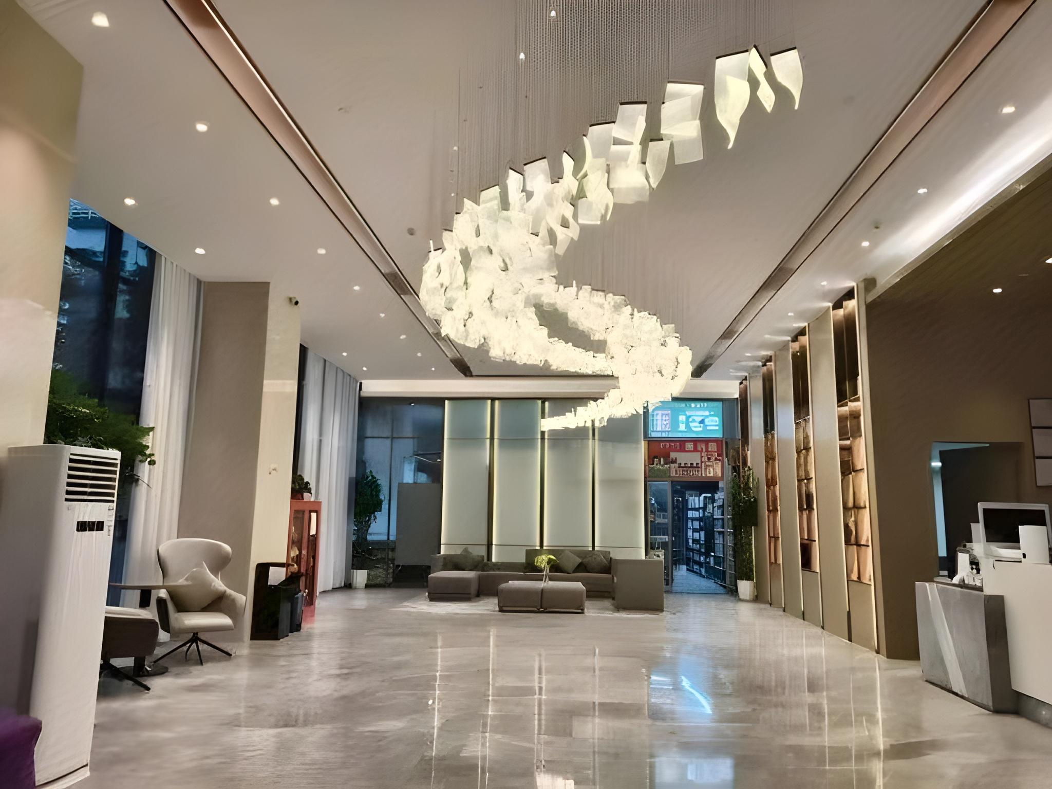 Lavande Hotel (Shenzhen Guangming Science City, Sun Yat-sen University Metro Station) 8/23